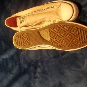 All star Converse Pink Size 11.5 NWOT